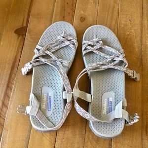 NWOT Sketchers Outdoor Lifestyle Sandals